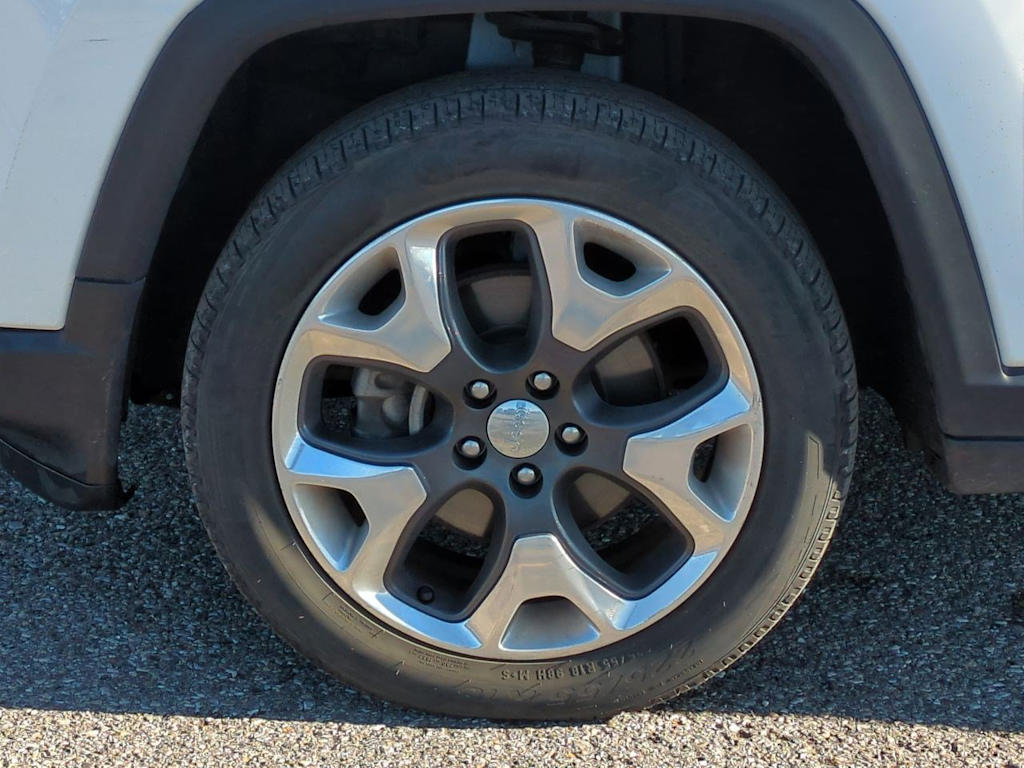 Thumbnail: 2019 Jeep Compass - 8