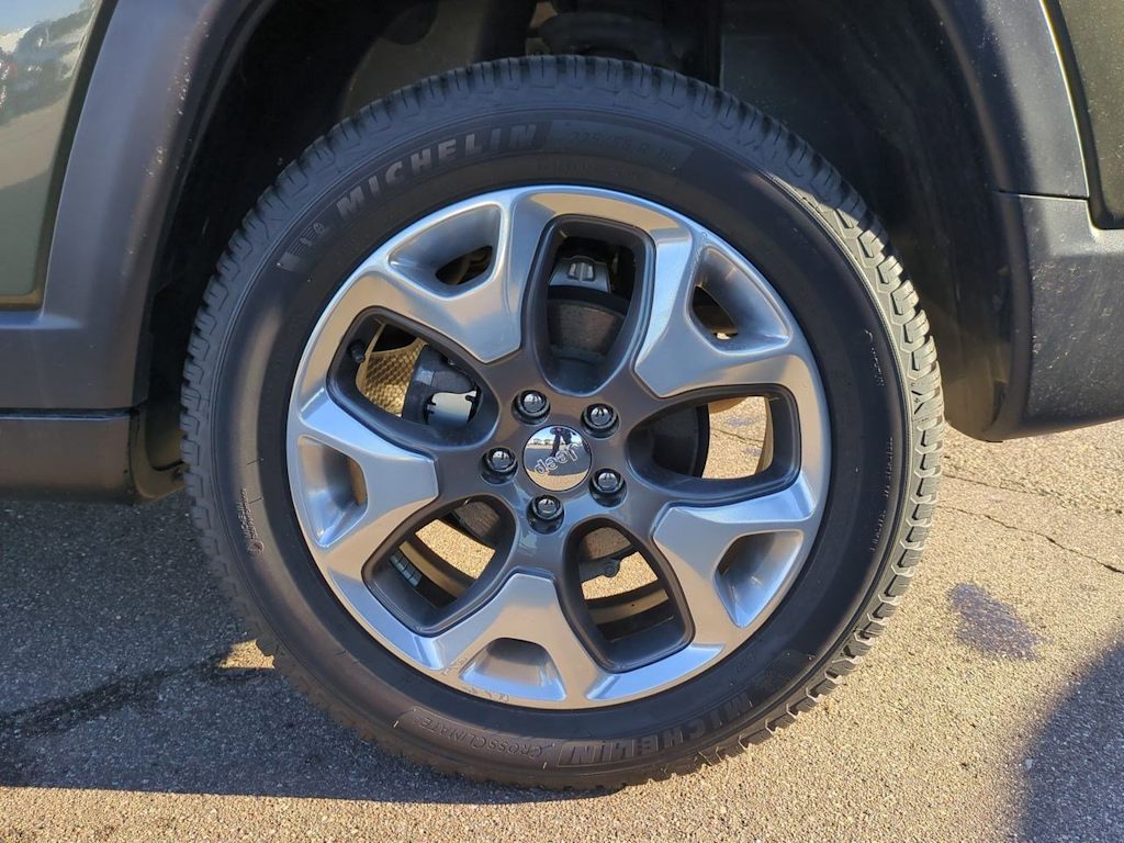 Thumbnail: 2019 Jeep Compass - 8