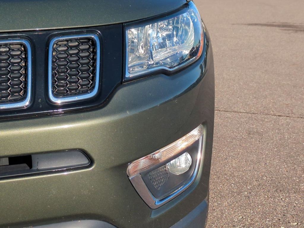 Thumbnail: 2019 Jeep Compass - 23