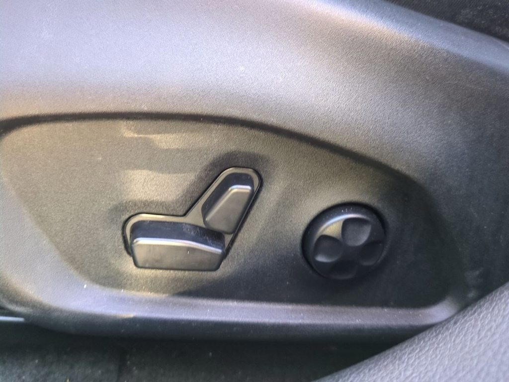 Thumbnail: 2019 Jeep Compass - 24