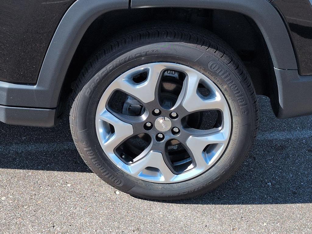 Thumbnail: 2019 Jeep Compass - 8