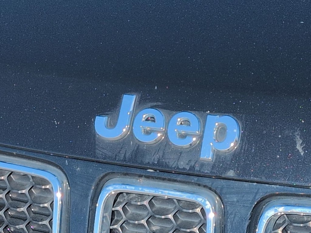 Thumbnail: 2019 Jeep Compass - 24