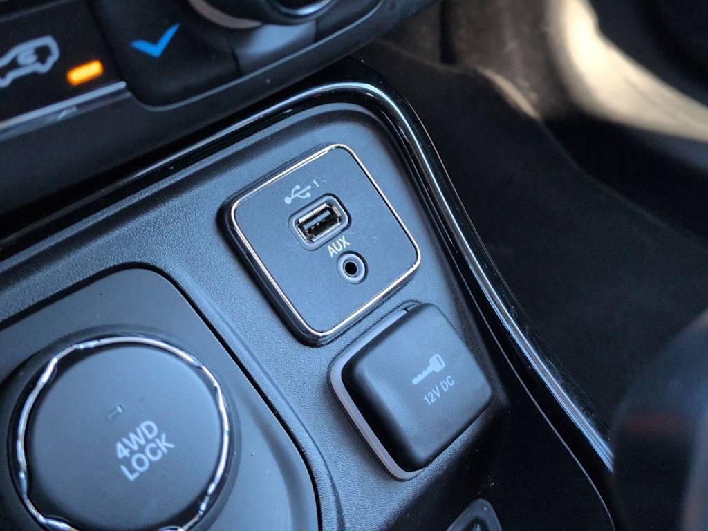 Thumbnail: 2019 Jeep Compass - 16
