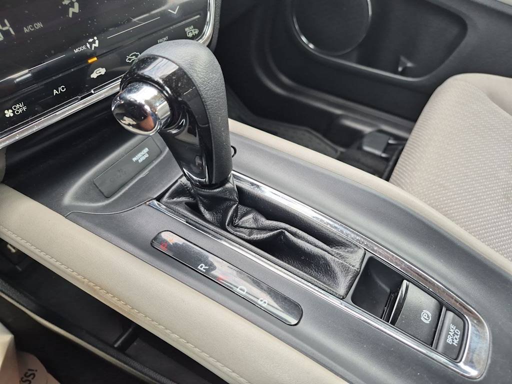Thumbnail: 2016 Honda HR-V - 33
