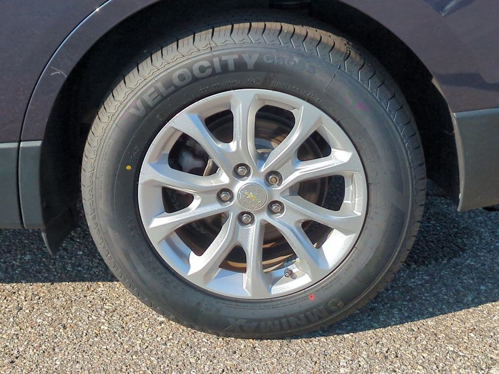 Thumbnail: 2018 Chevrolet Equinox - 8