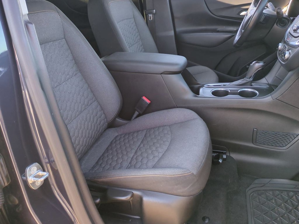 Thumbnail: 2018 Chevrolet Equinox - 11
