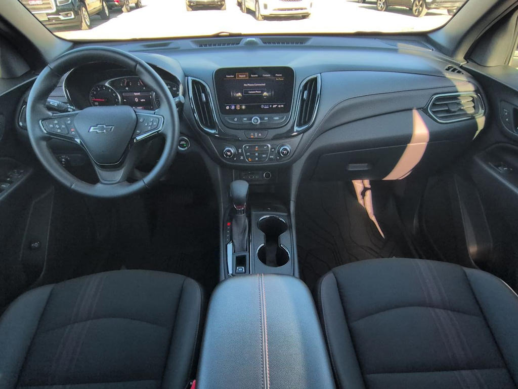 Thumbnail: 2023 Chevrolet Equinox - 10