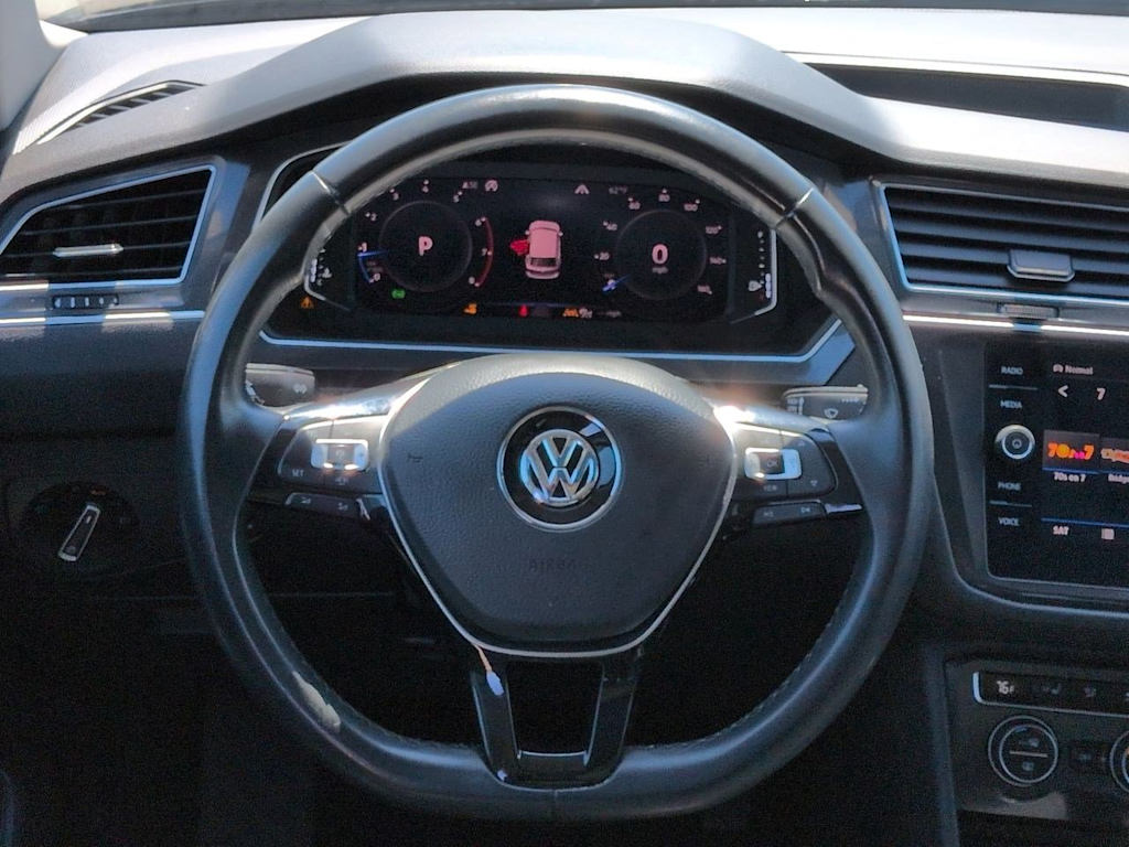 Thumbnail: 2020 Volkswagen Tiguan - 14