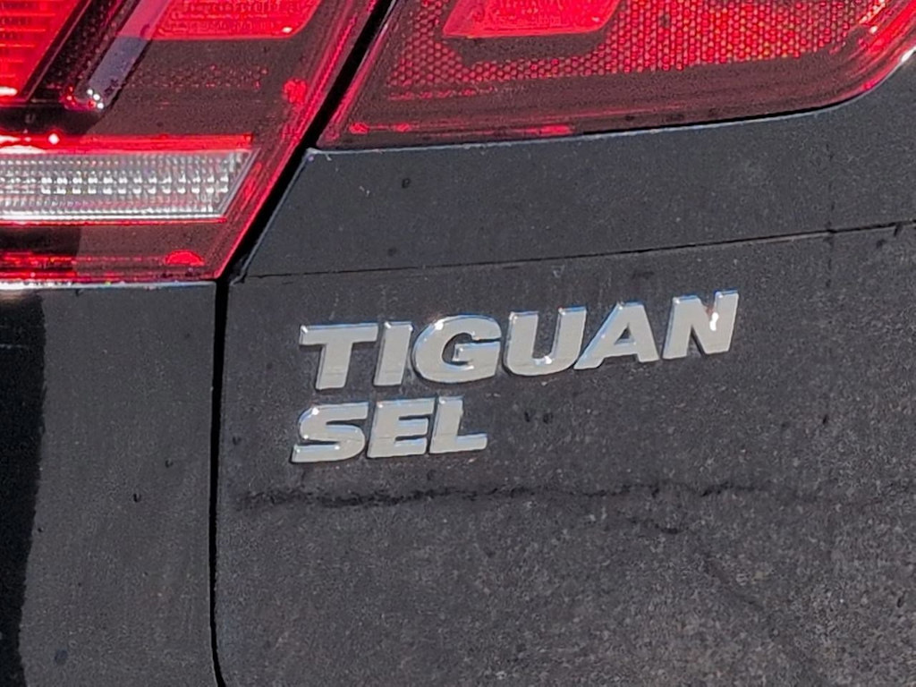 Thumbnail: 2020 Volkswagen Tiguan - 25