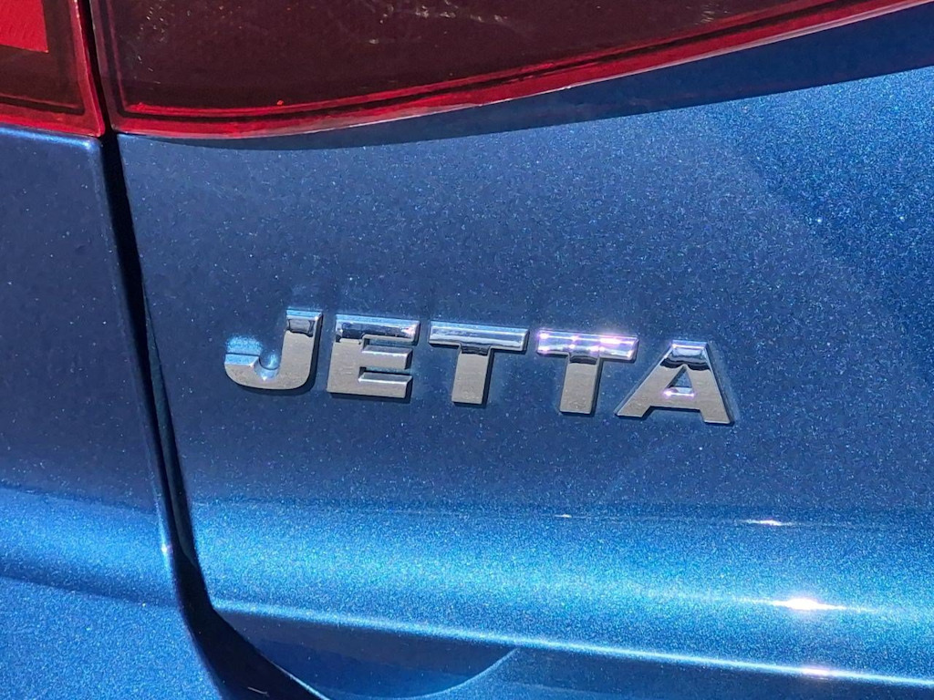 Thumbnail: 2018 Volkswagen Jetta - 25