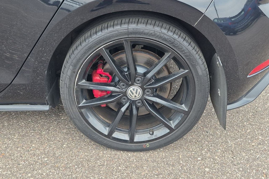 Thumbnail: 2018 Volkswagen Golf - 8