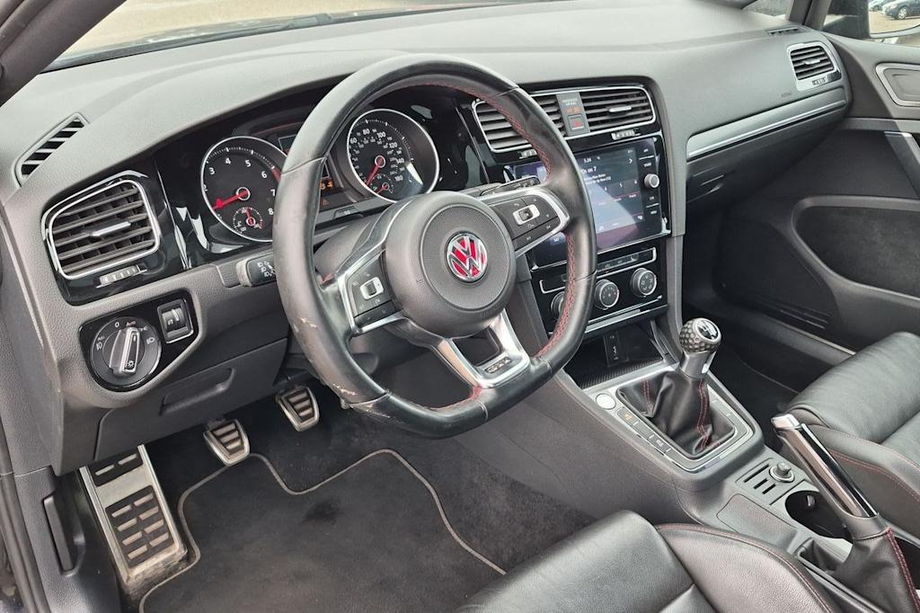 Thumbnail: 2018 Volkswagen Golf - 2