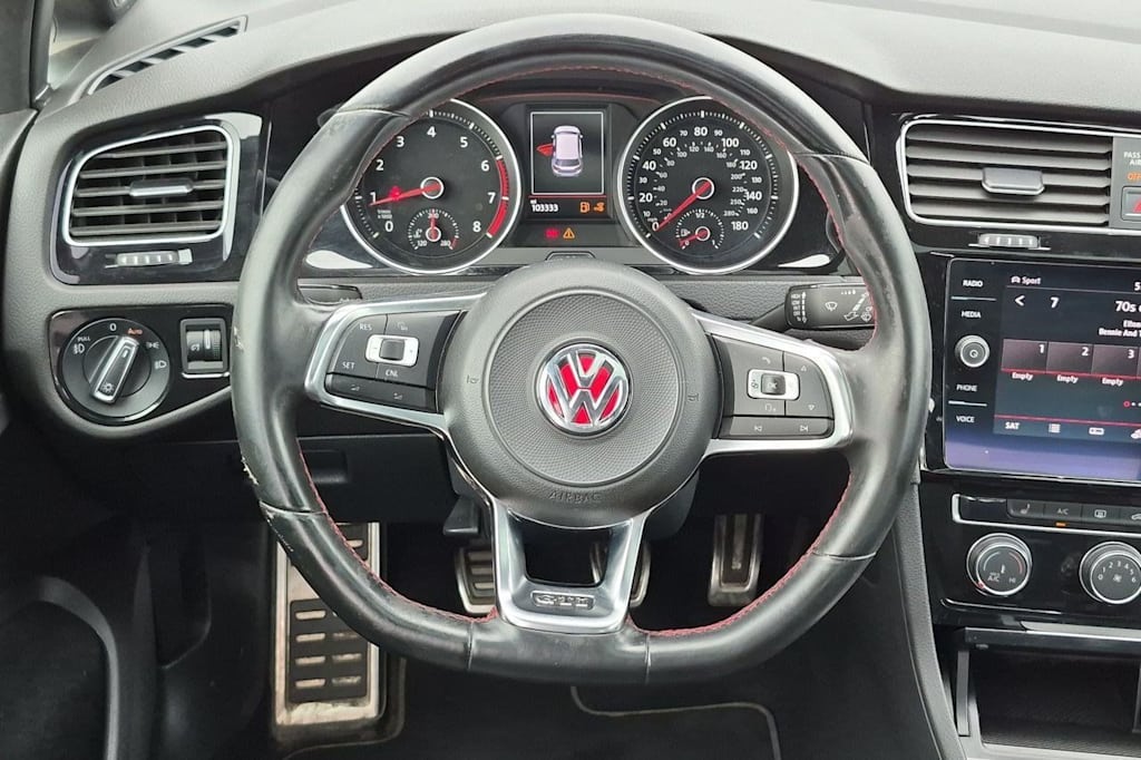 Thumbnail: 2018 Volkswagen Golf - 14