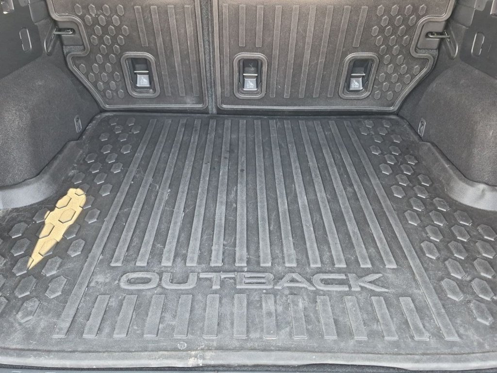 Thumbnail: 2022 Subaru Outback - 18