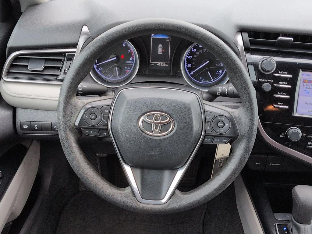 Thumbnail: 2020 Toyota Camry - 14