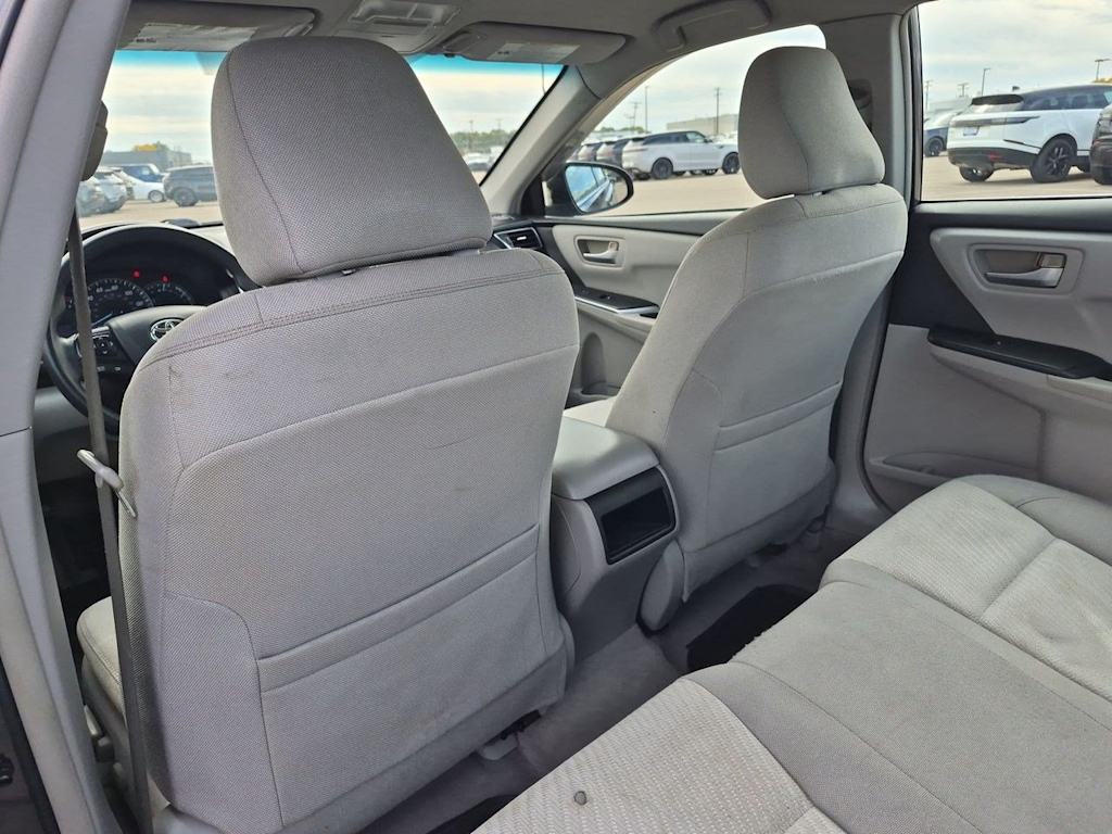 Thumbnail: 2015 Toyota Camry - 12