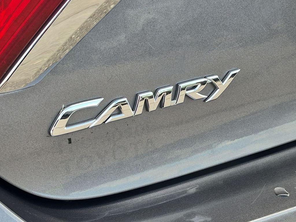 Thumbnail: 2015 Toyota Camry - 7