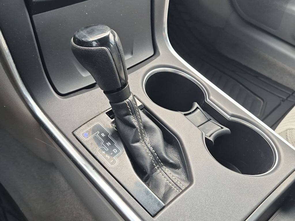 Thumbnail: 2015 Toyota Camry - 16