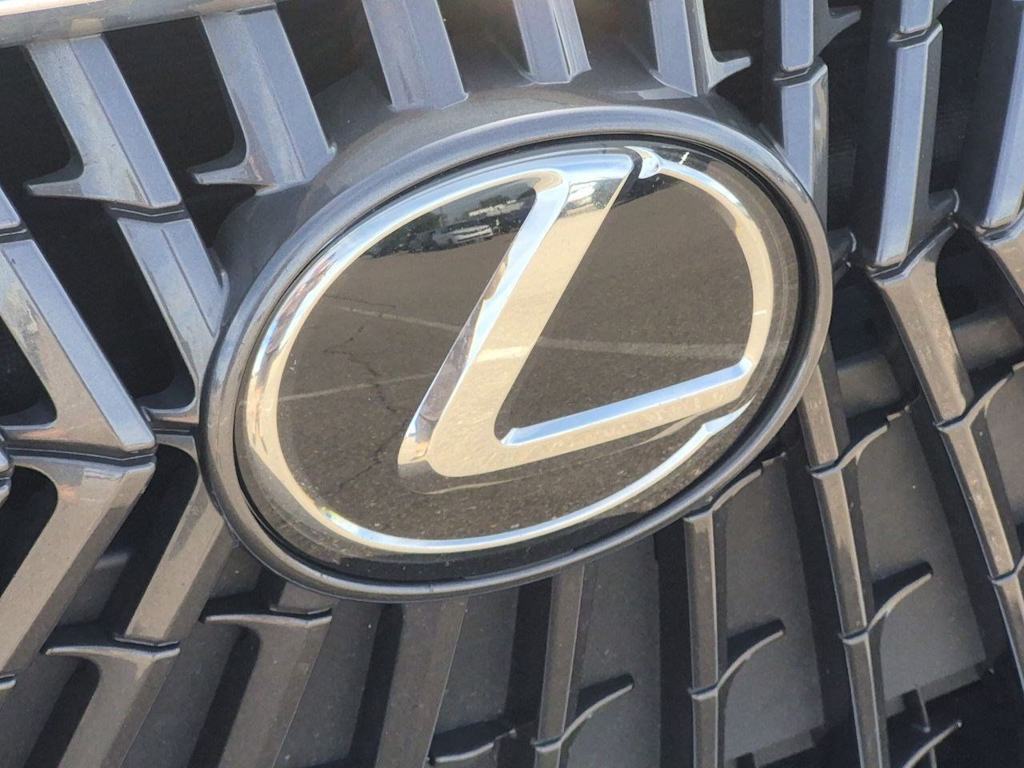 Thumbnail: 2025 Lexus ES - 24