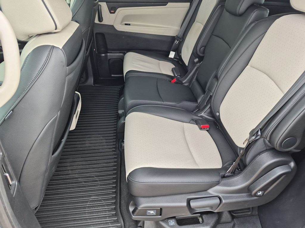 Thumbnail: 2025 Honda Odyssey - 28