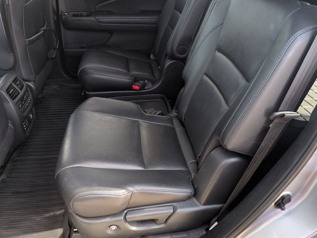 Thumbnail: 2017 Honda Pilot - 28