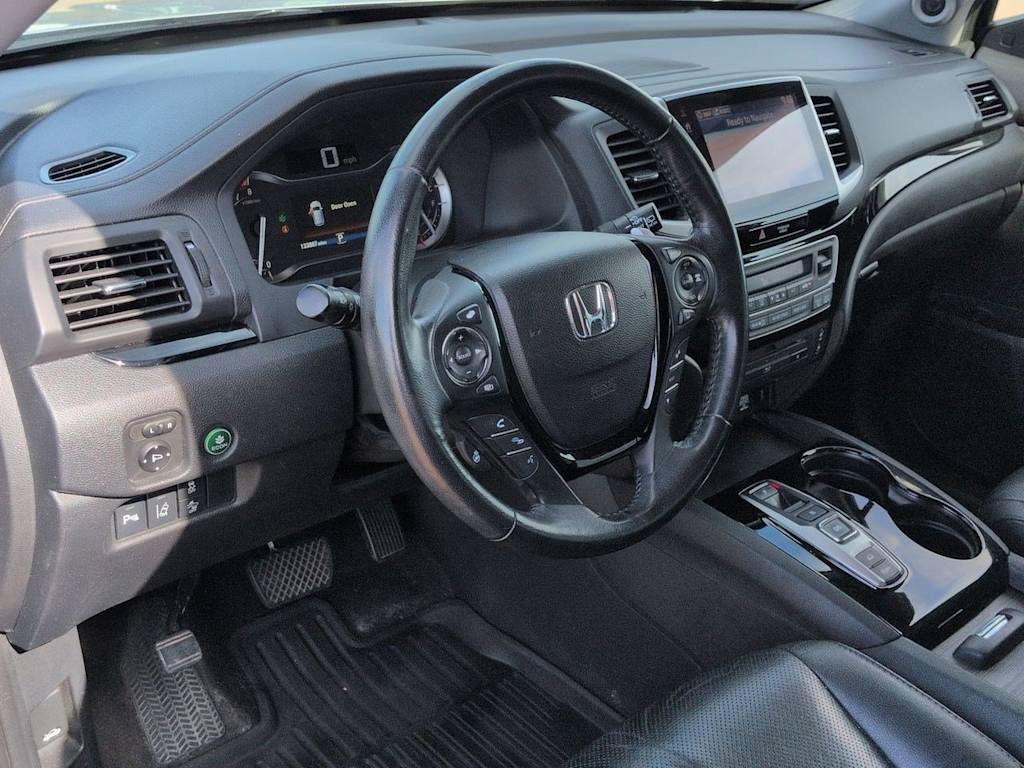 Thumbnail: 2017 Honda Pilot - 2