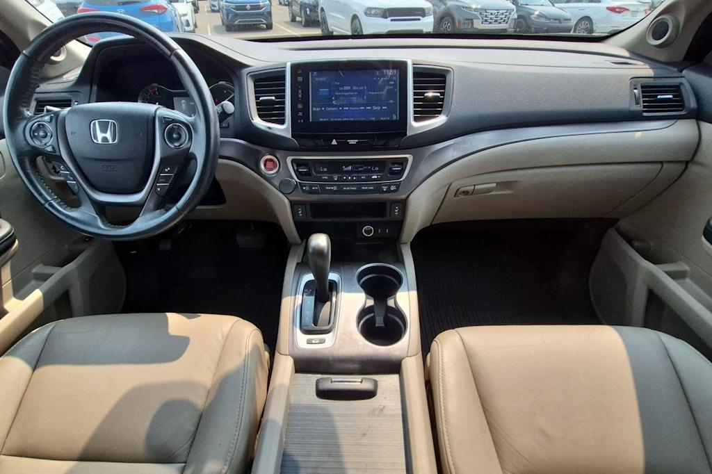 Thumbnail: 2016 Honda Pilot - 10