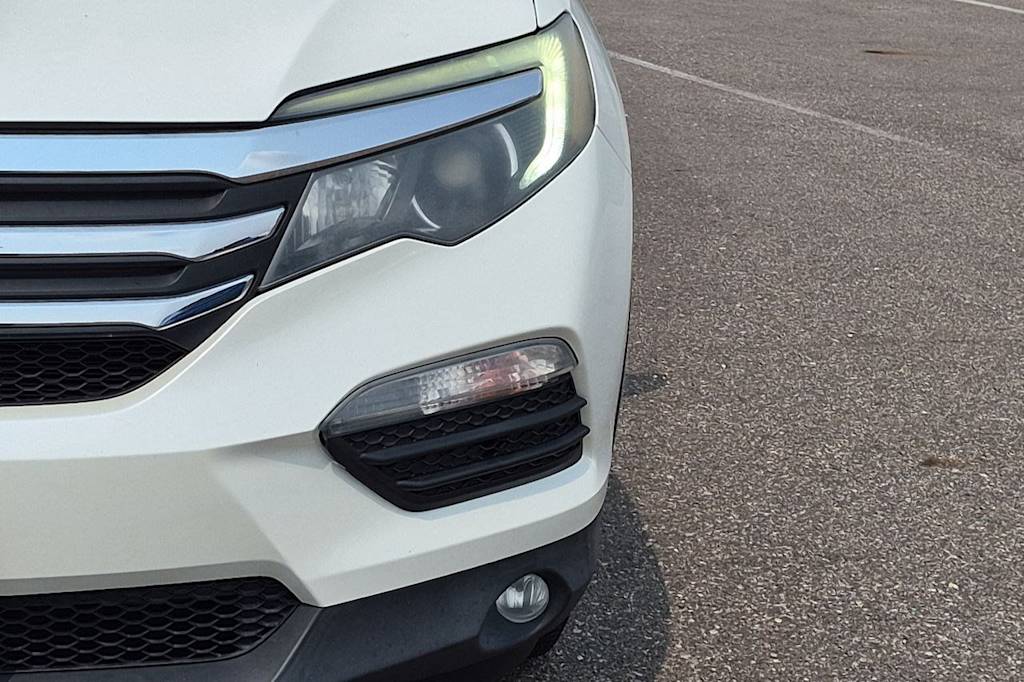 Thumbnail: 2016 Honda Pilot - 24