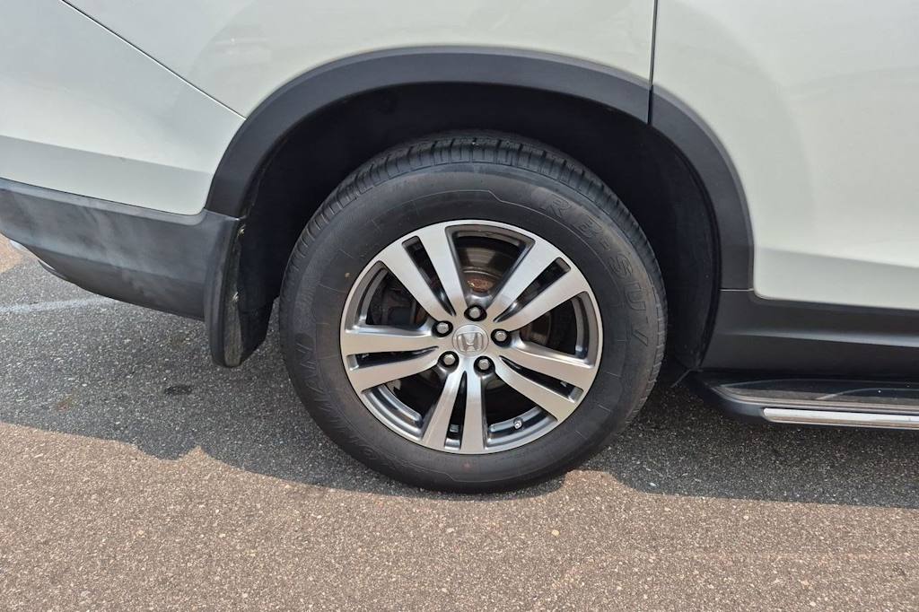 Thumbnail: 2016 Honda Pilot - 8