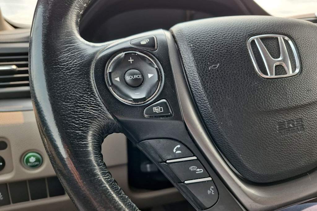 Thumbnail: 2016 Honda Pilot - 31
