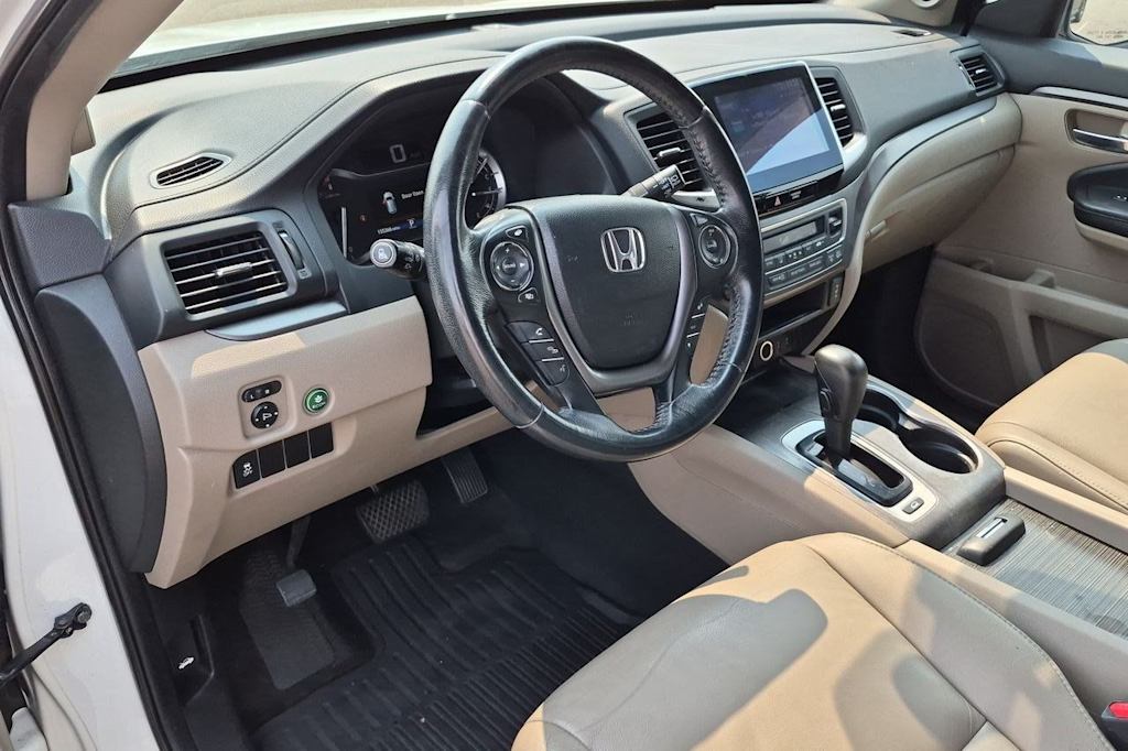 Thumbnail: 2016 Honda Pilot - 2