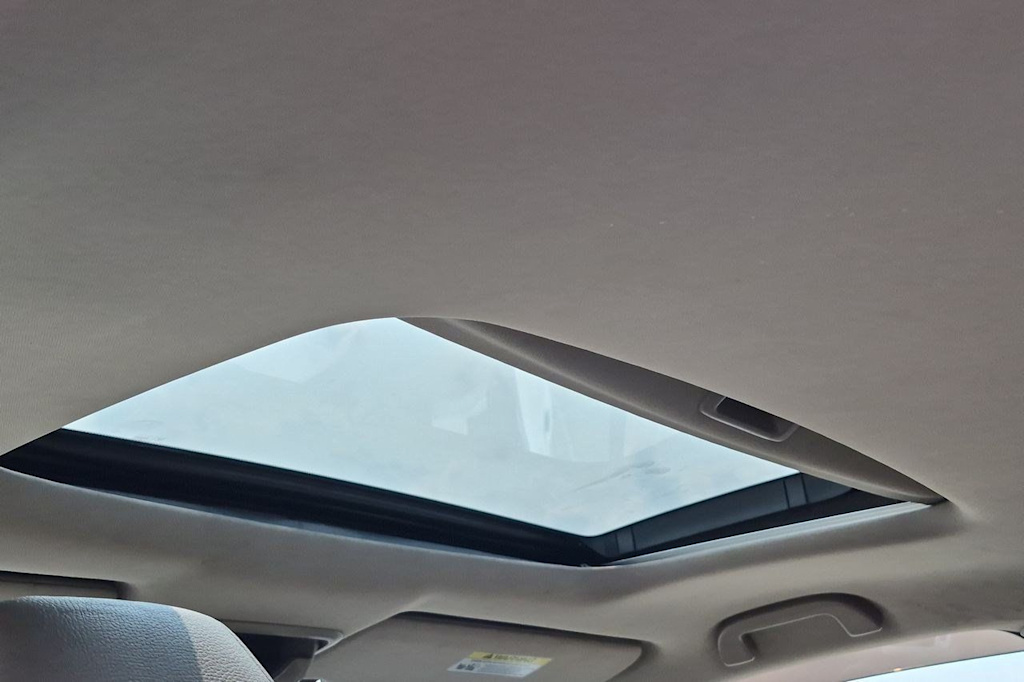 Thumbnail: 2016 Honda Pilot - 27
