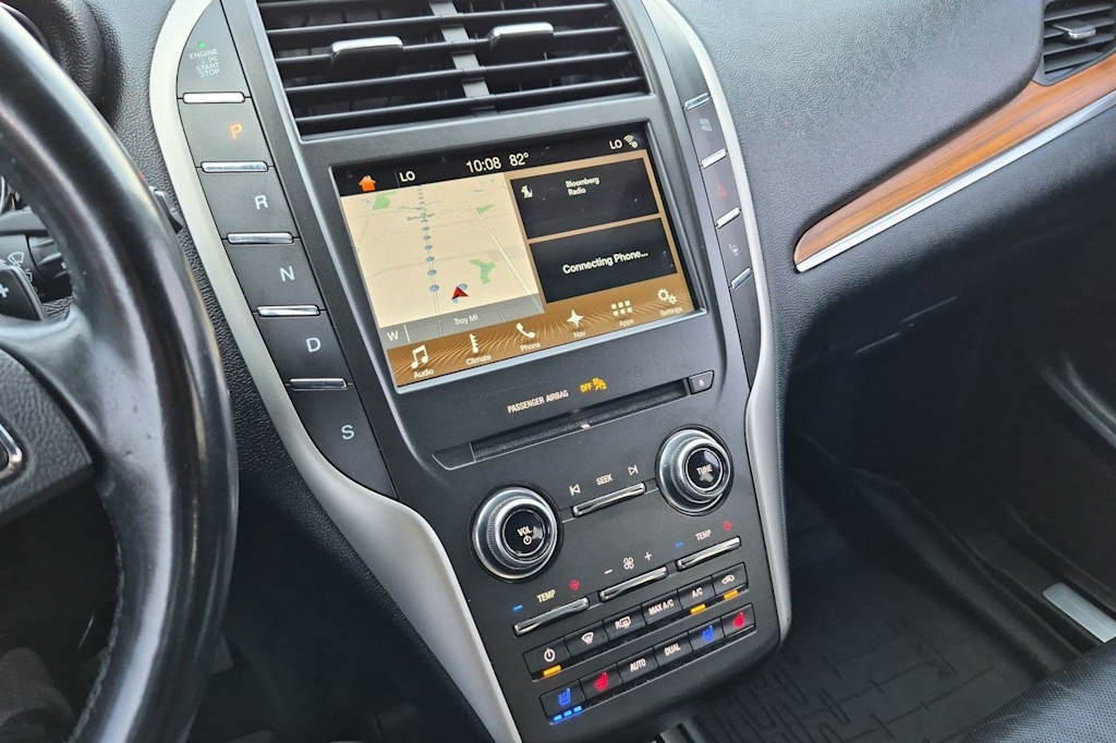 Thumbnail: 2018 Lincoln MKC - 14