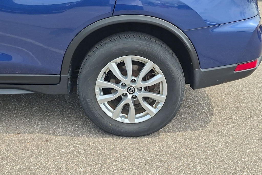 Thumbnail: 2019 Nissan Rogue - 8