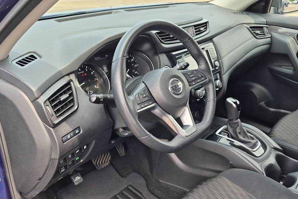 Thumbnail: 2019 Nissan Rogue - 2