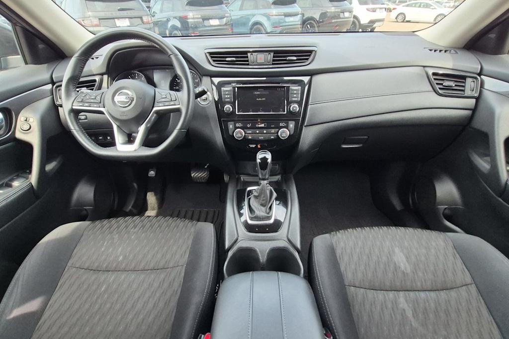 Thumbnail: 2019 Nissan Rogue - 10