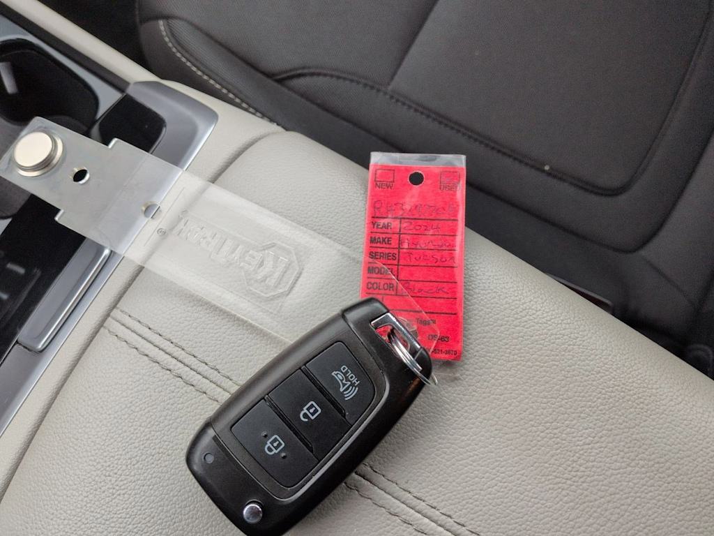 Thumbnail: 2024 Hyundai Tucson - 19