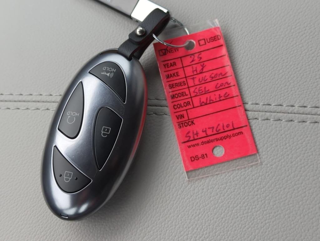 Thumbnail: 2025 Hyundai Tucson - 16