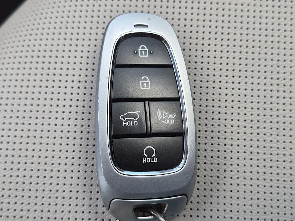 Thumbnail: 2023 Hyundai Tucson - 19