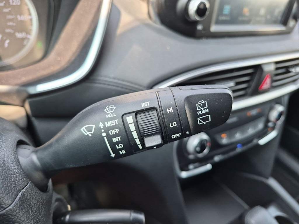 Thumbnail: 2020 Hyundai Santa Fe - 30