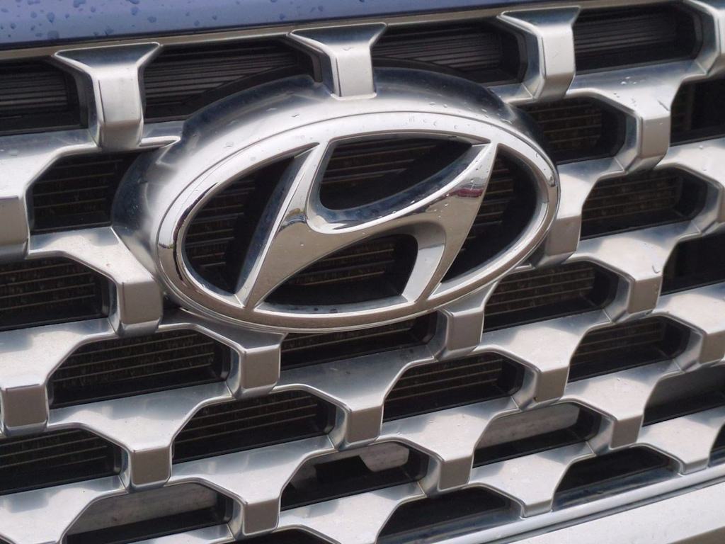 Thumbnail: 2022 Hyundai Santa Fe - 16