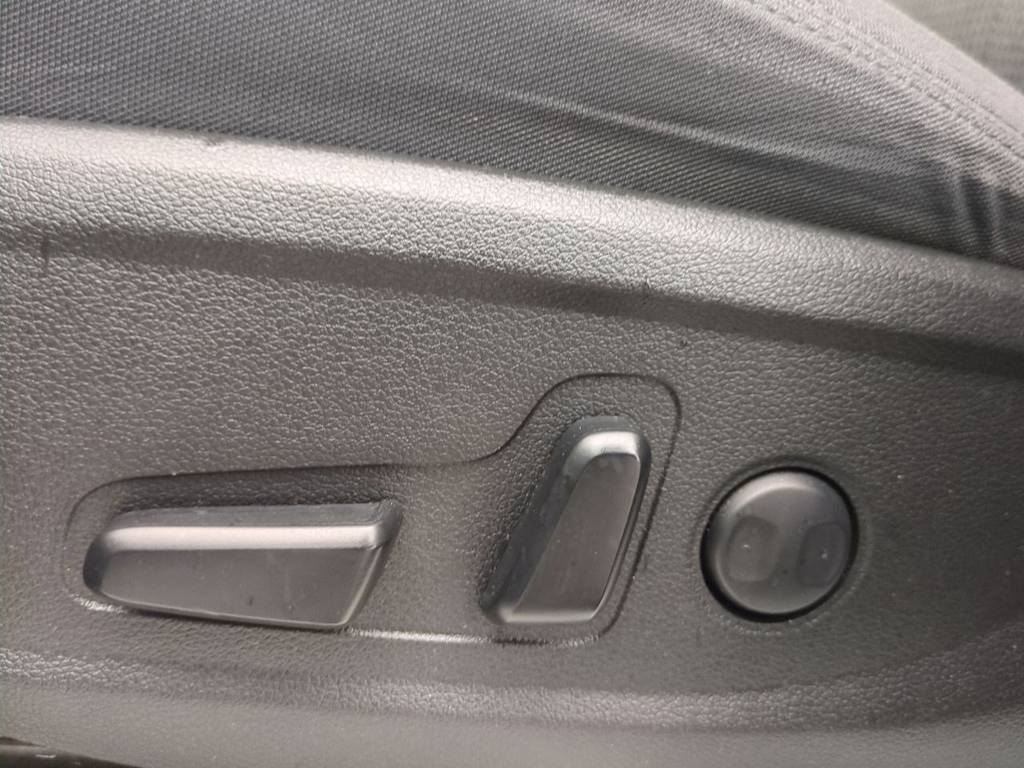 Thumbnail: 2022 Hyundai Santa Fe - 25