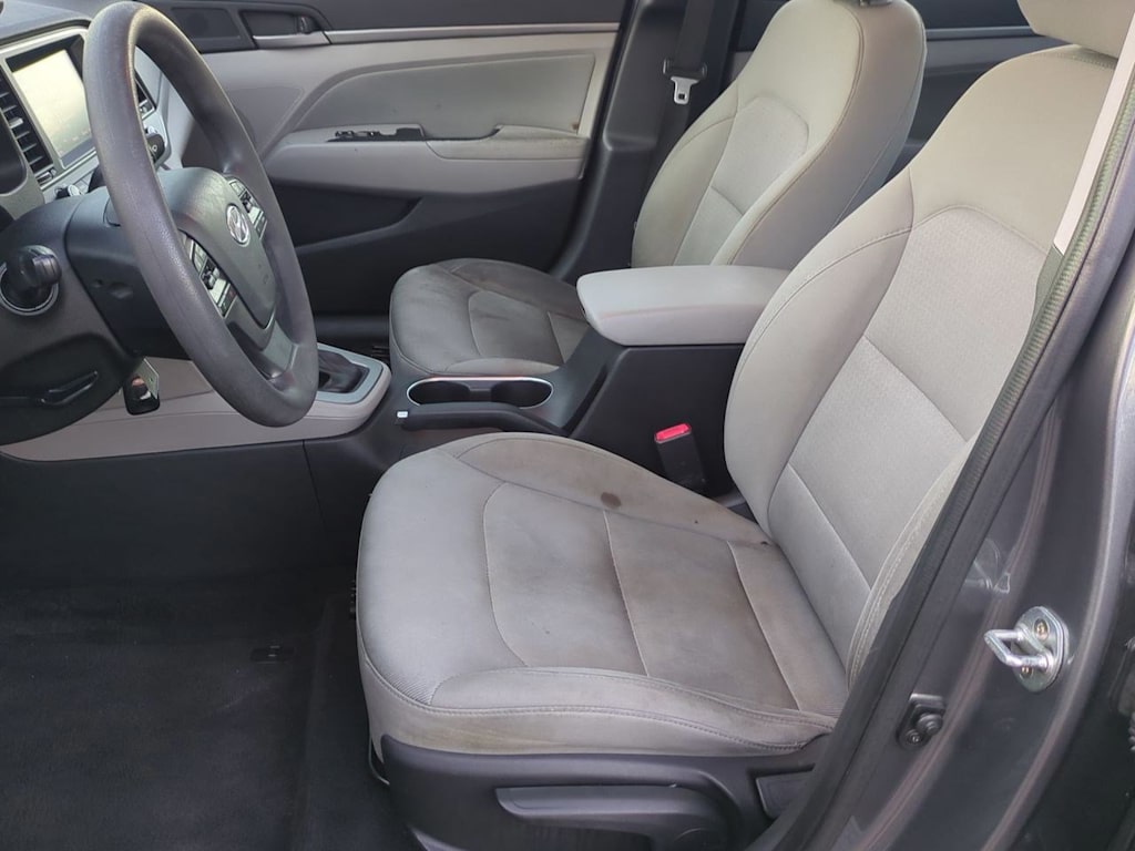 Thumbnail: 2018 Hyundai Elantra - 10