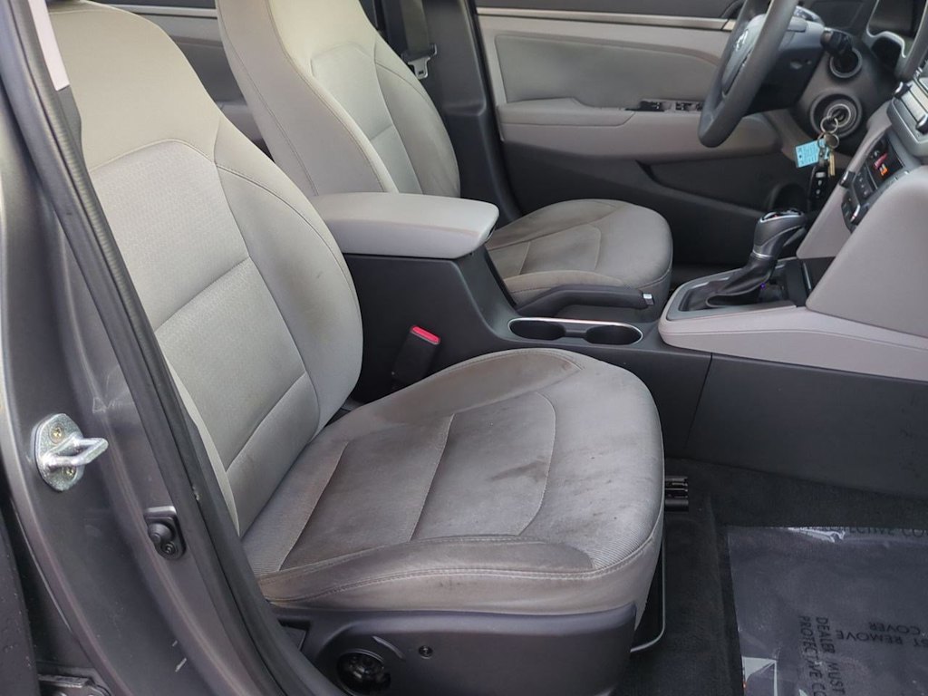 Thumbnail: 2018 Hyundai Elantra - 25