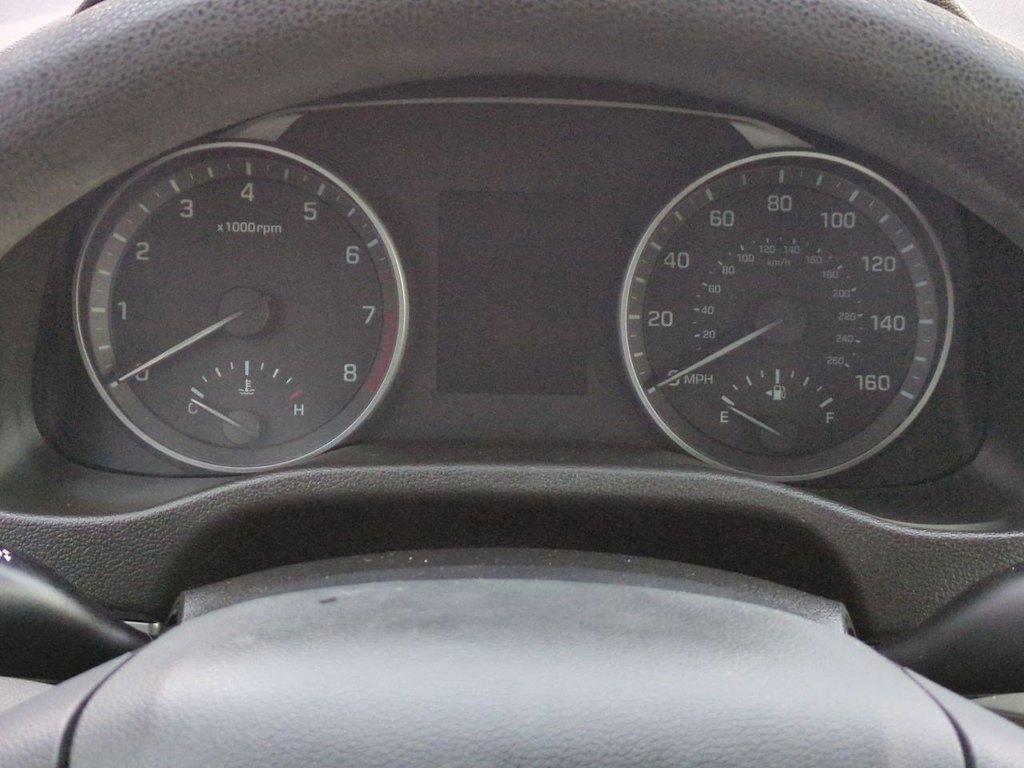 Thumbnail: 2018 Hyundai Elantra - 16