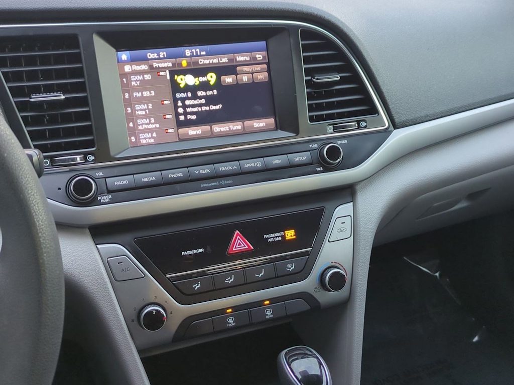 Thumbnail: 2018 Hyundai Elantra - 14