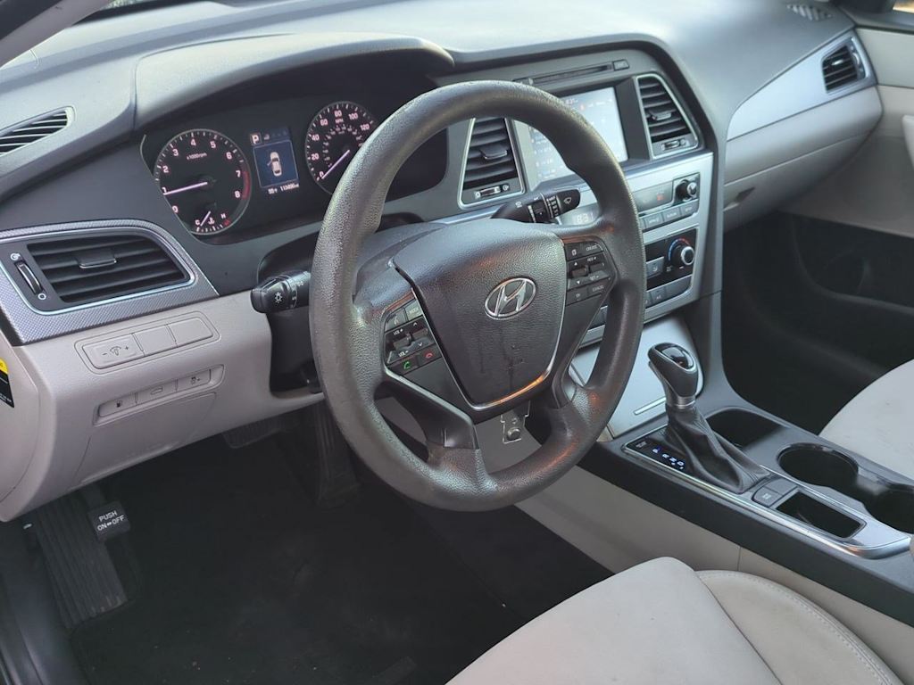 Thumbnail: 2017 Hyundai Sonata - 2