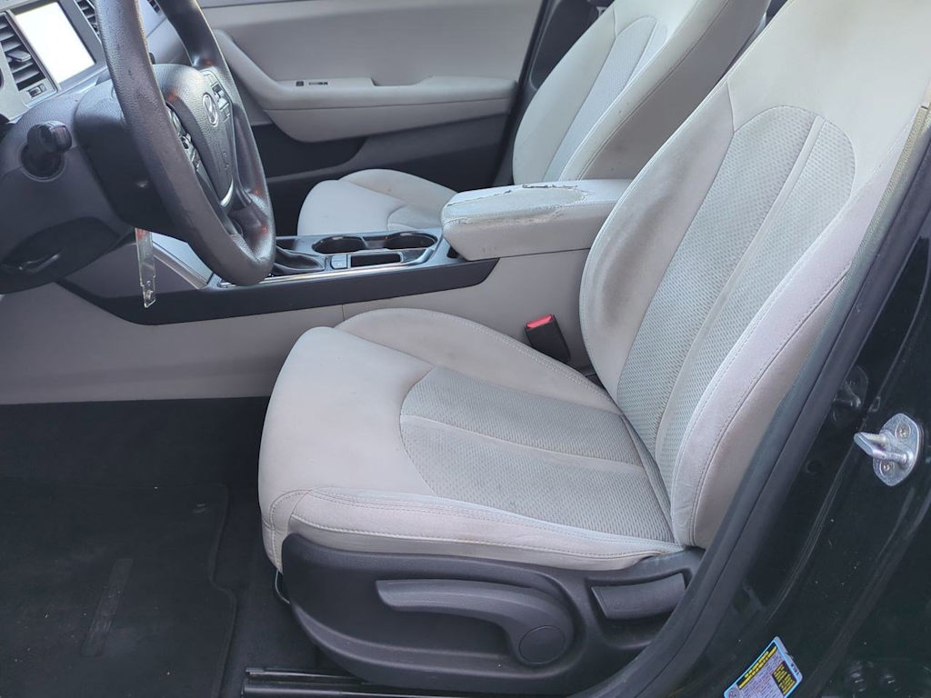 Thumbnail: 2017 Hyundai Sonata - 10