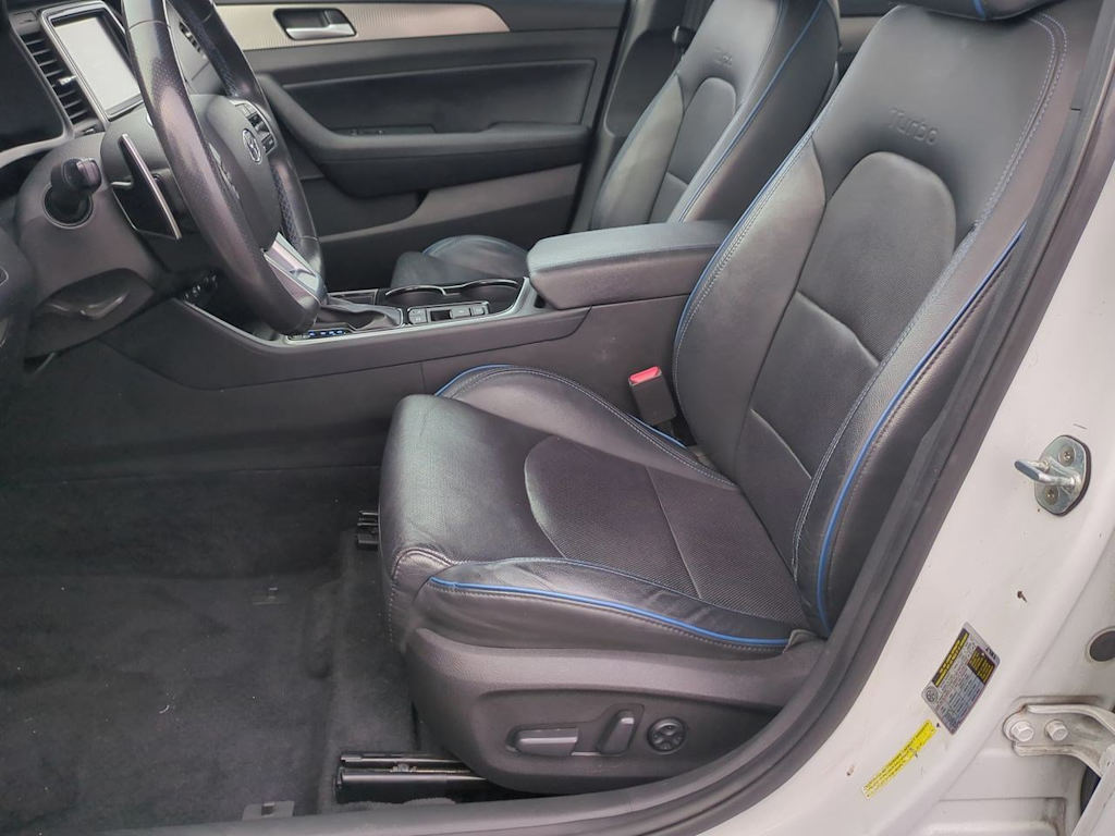 Thumbnail: 2019 Hyundai Sonata - 10