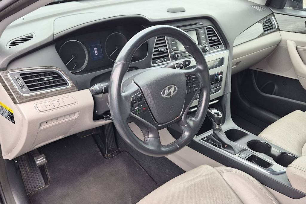 Thumbnail: 2015 Hyundai Sonata - 2